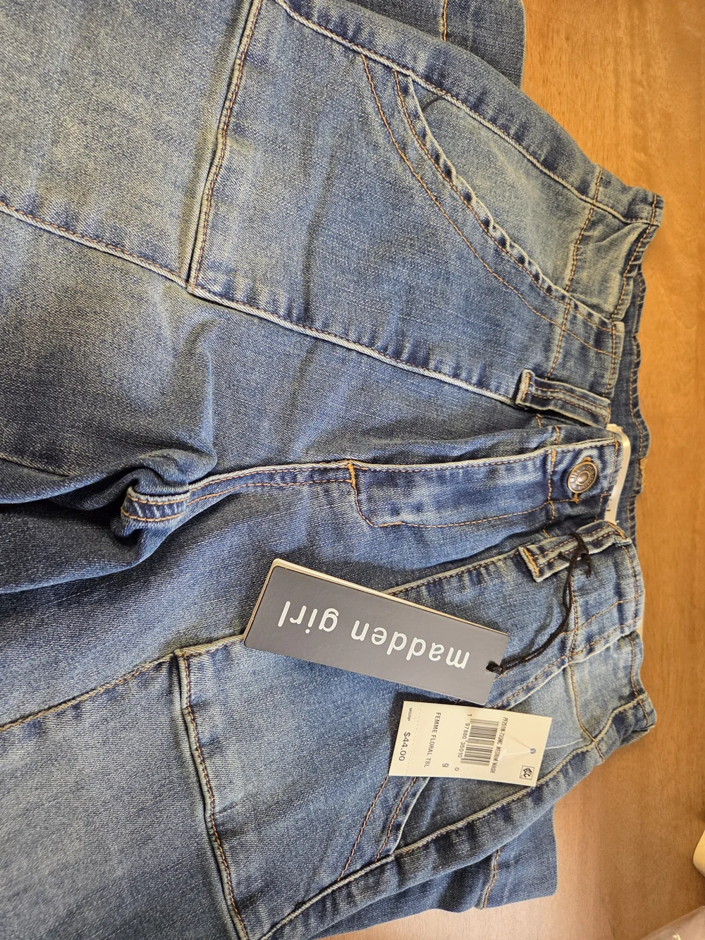 Madden Girl High Rise Flare Jeans Women’s Size 9 Medium Wash NWT $44 - Picture 8 of 10